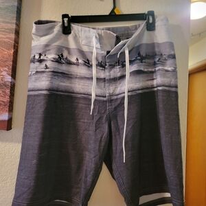 Old Navy Black and Gray Surf Print Men's Board Shorts